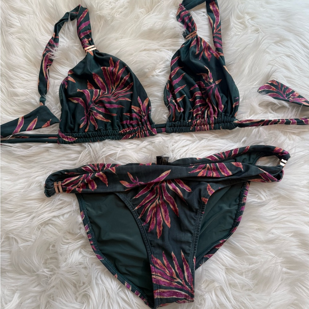 Vix Dark Green and Pink Leaf Bikini